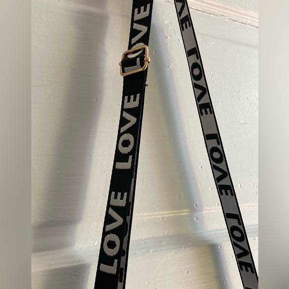 Pink Quilted Crossbody Bag with Coin Pouch and Adjustable Strap - Picture 5 of 5